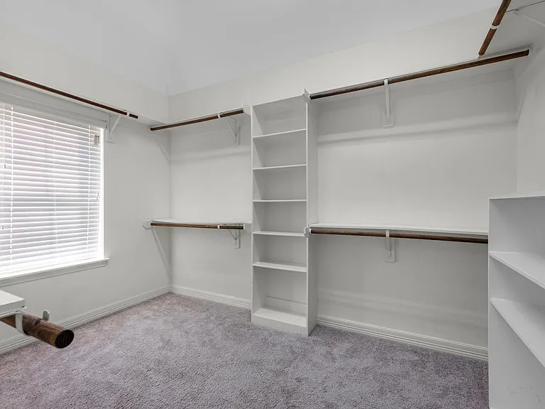458 N Live Oak St — Photo 20