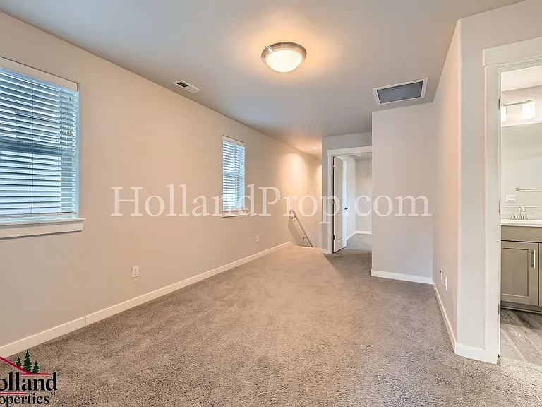 5205 SE Davis Rd — Photo 23