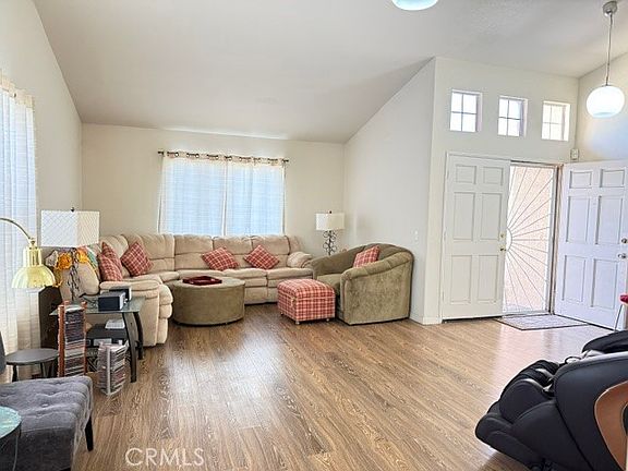 4th image of 25625 Sierra Bello Ct