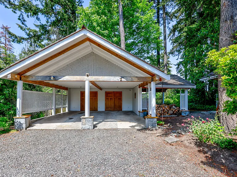 6782 Wing Point Rd NE — Photo 4
