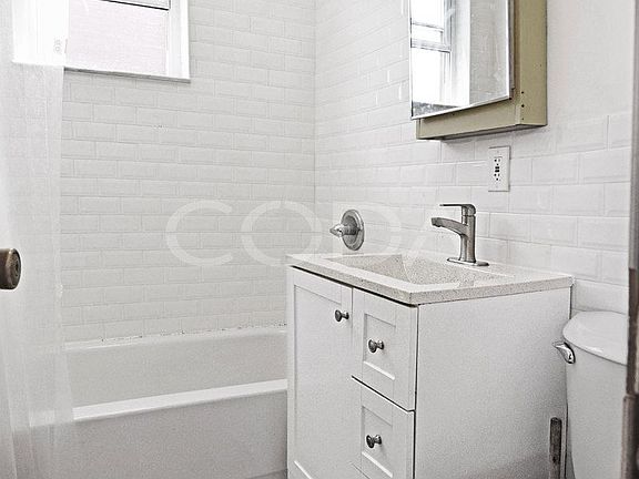 5th image of 184 Norman Ave #3A