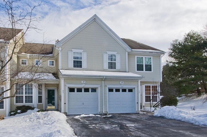 1st image of 37 Tall Oaks Ct