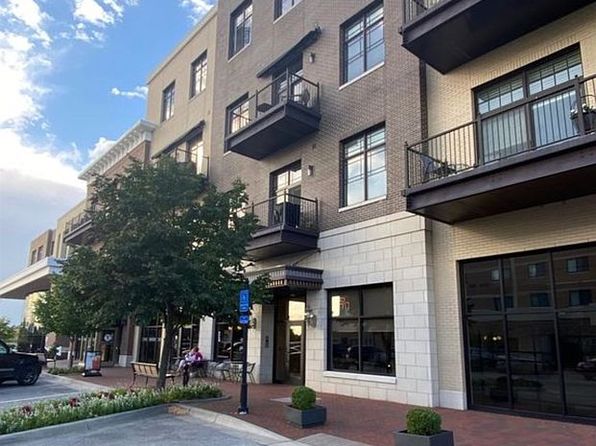 9 E Main St Unit 303