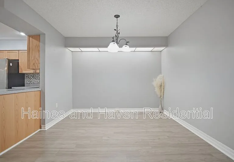 157 Coventry Cir — Photo 14