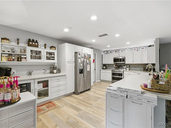 3rd image of 8951 SW 202nd Avenue Rd