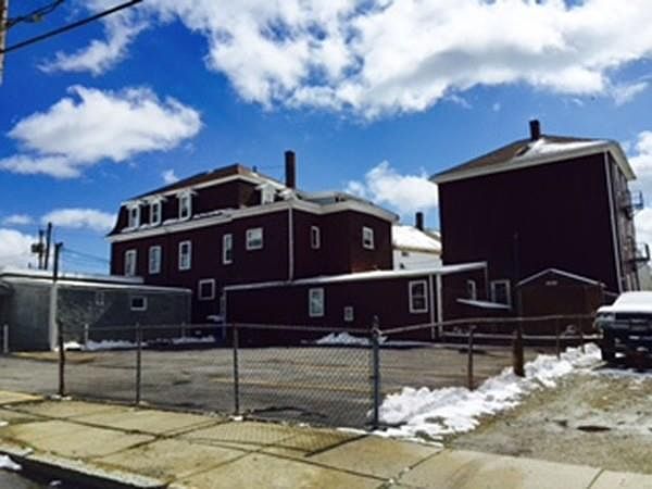 2nd image of 2641 S Main St