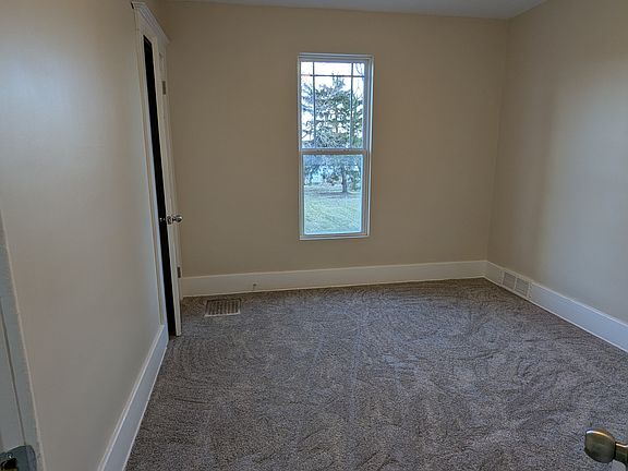 4th image of 2956 Lothrop St