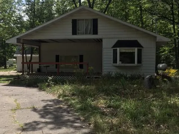 308 Shadygrove Ln, Roscommon, MI 48653