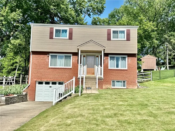 4717 McKee Dr, Pittsburgh, PA 15236