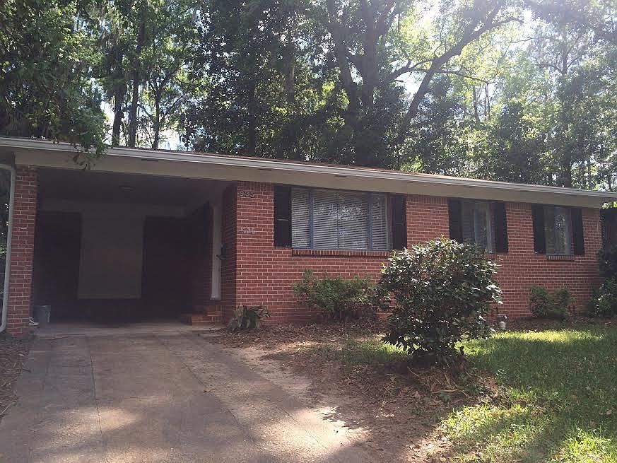 1st image of 935 Delores Dr