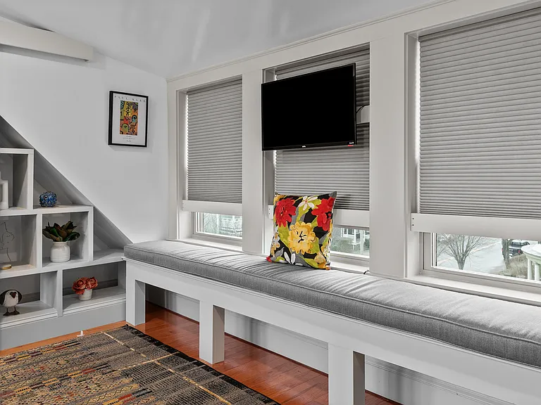 358 Broadway St #4 — Photo 14