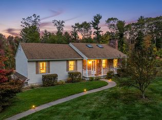 16 Wiley Hill Rd, Londonderry, NH 03053