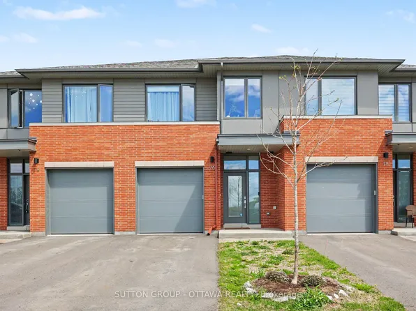76 Michael Stoqua St, Ottawa, ON K1K 5A2