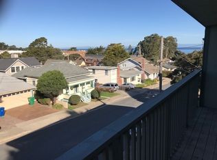 426 Lighthouse Ave APT 3, Pacific Grove, CA 93950