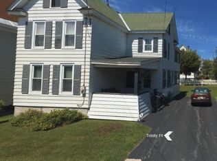 27 Trinity Pl, Amsterdam, NY 12010