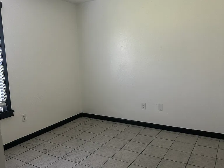 1644 Clear Lake Ave #B — Photo 9