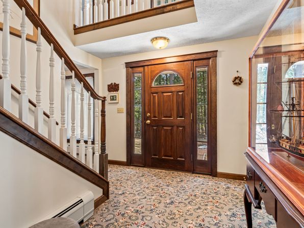 185 Rolling Hill Drive, Naples, ME 04055