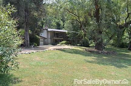 Family Home with open yard
						:
						Freshly renovated porch