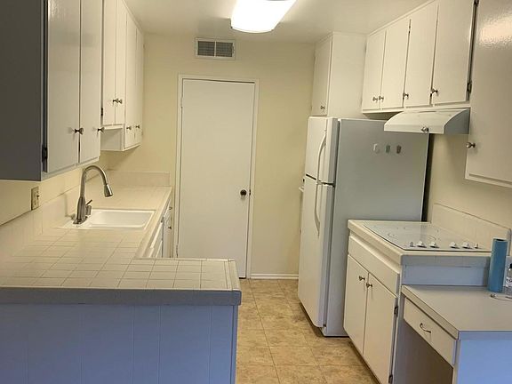 2nd image of 420 S Madison Ave APT 204