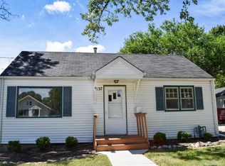 137 N 11th Ave, St Charles, IL 60174