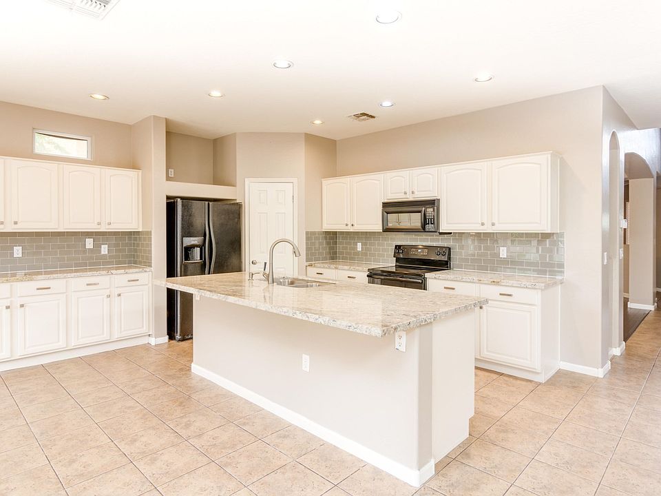 3277-E-Geronimo-Ct-9