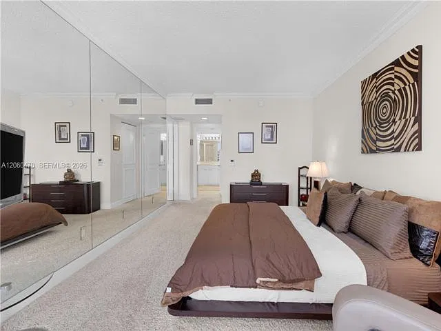 2 bed, 2.0 bath, $4,590 — Photo 3