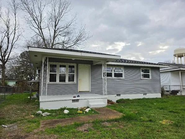 1106 Shirley Dr, Tuscumbia, AL 35674