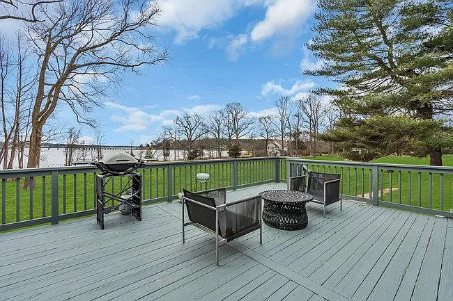 180 Hartshorne Rd — Photo 53