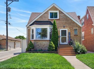 6365 N Mobile Ave, Chicago, IL 60646
