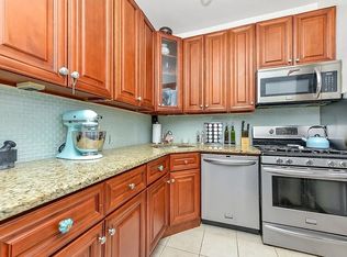 160-15 Powells Cove Blvd APT C7, Whitestone, NY 11357