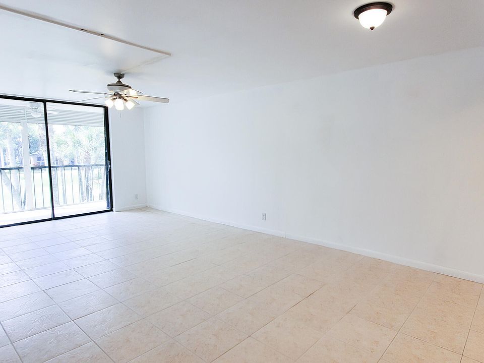 Deer Creek Country Club Estates Condominiums 2420 Deer Creek Country