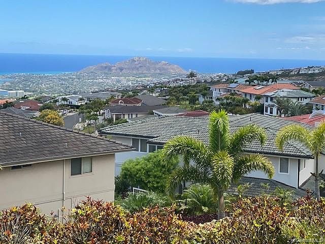 1st image of 886 Puuikena Dr