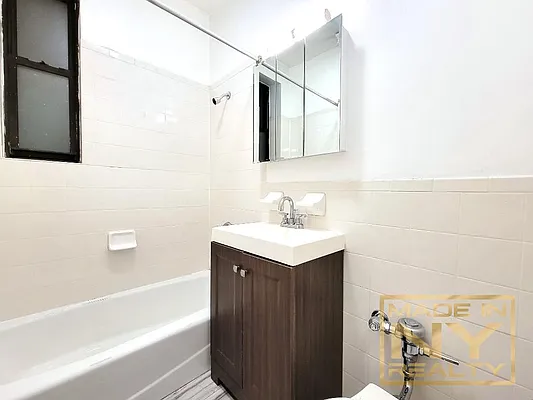 Rented by Made In NY Realty | media 11