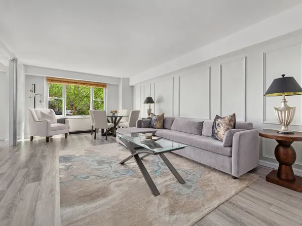 310 Lexington Avenue image 1 of 9