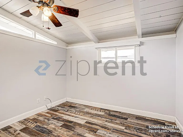 803 Virginia Dr — Photo 14