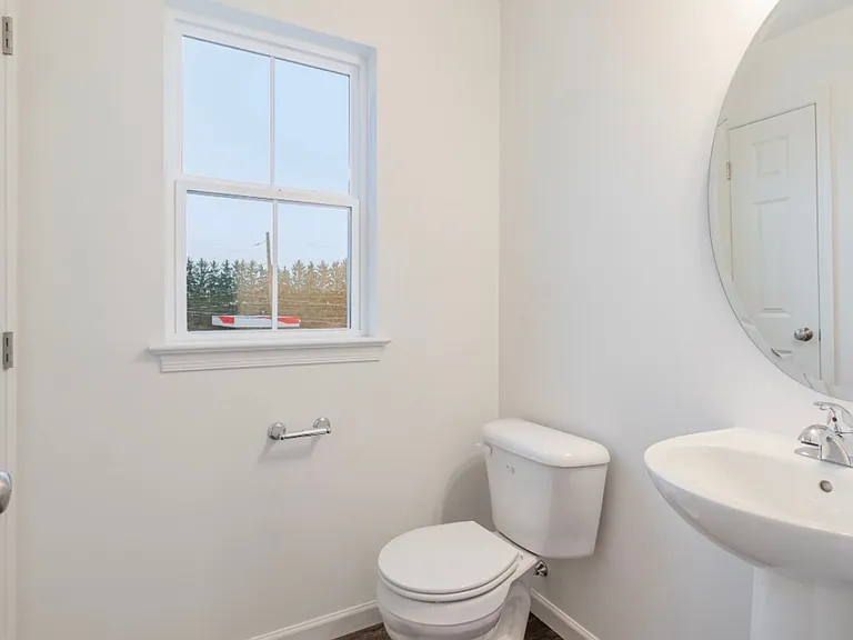 9 Meredith Way — Photo 7