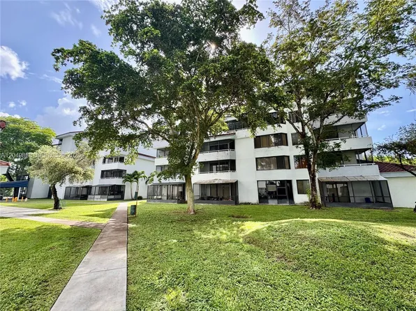 8215 SW 152nd Ave #G-304, Miami, FL 33193