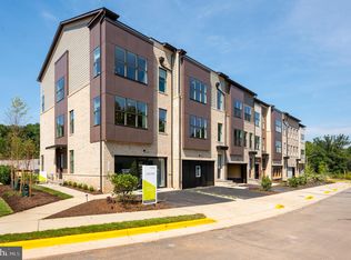 1649 Fellowship Sq, Reston, VA 20190