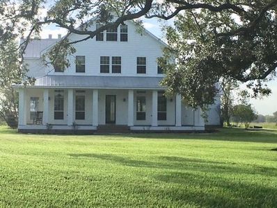 403 Lakeview Dr, Angleton, TX, 77515
