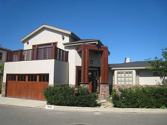 2nd image of 1940 Linda Flora Dr