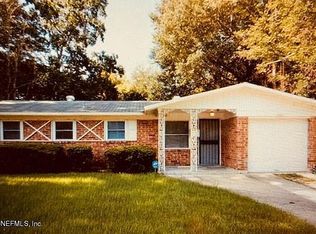 1904 Leonid Rd, Jacksonville, FL 32218