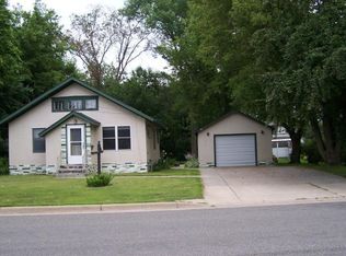 809 S 8th St, Brainerd, MN 56401