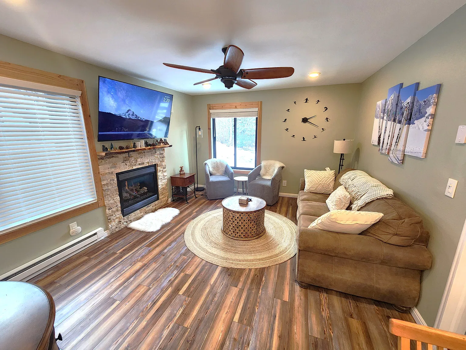 2100 Canyons Resort Dr — Photo 2