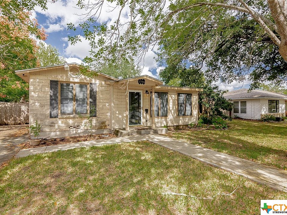 1706 E Park Ave, Victoria, TX 77901 Zillow