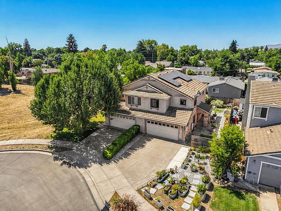 3rd image of 26229 Bruno Ct