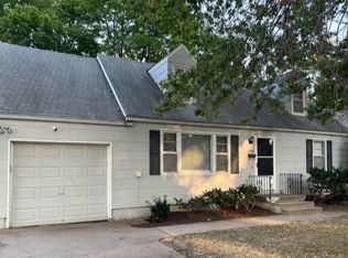 5107 Outlook St, Mission, KS 66202