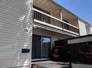 1424 W 2nd Ave, Oshkosh, WI 54902