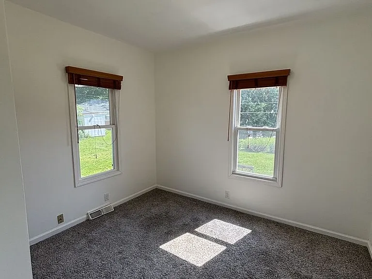 1506 Philo Road. Unit B — Photo 13