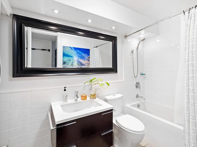 1717 Ala Wai Blvd #1004 — Photo 14