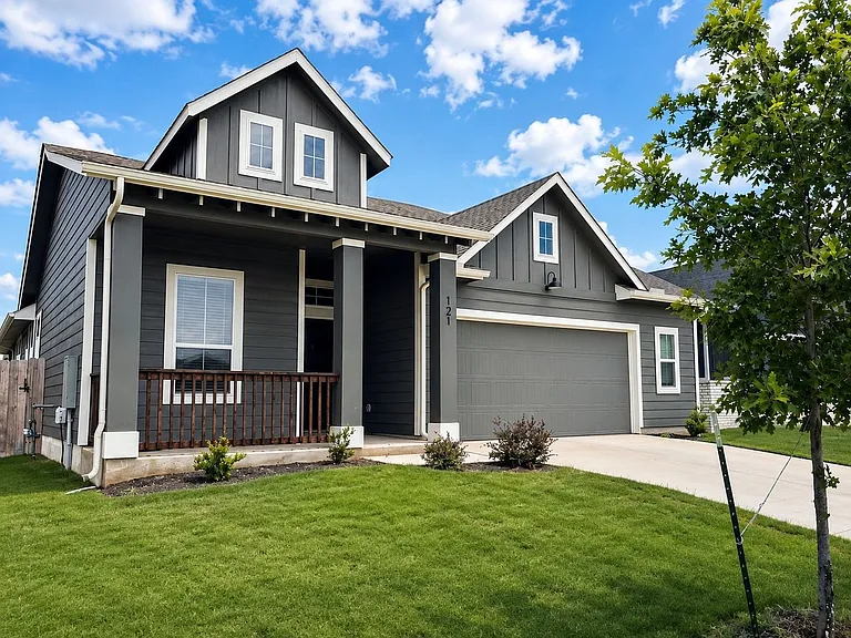 121 Yellowstone Dr — Photo 2